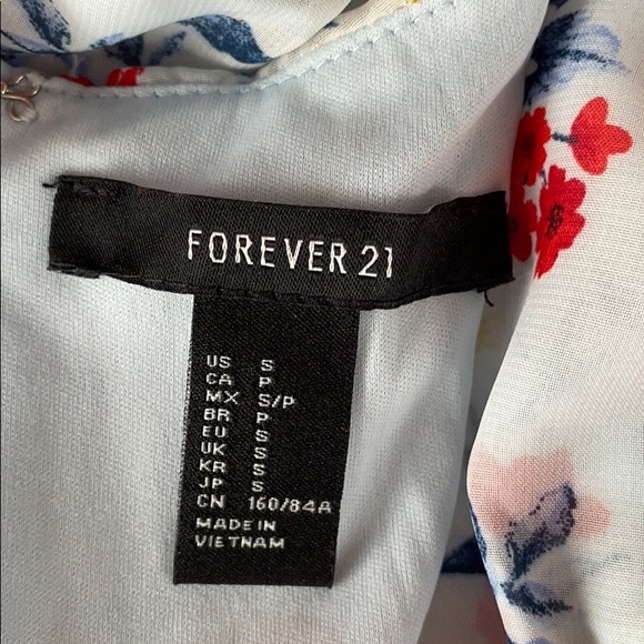 Dress - Picture 4 of 4